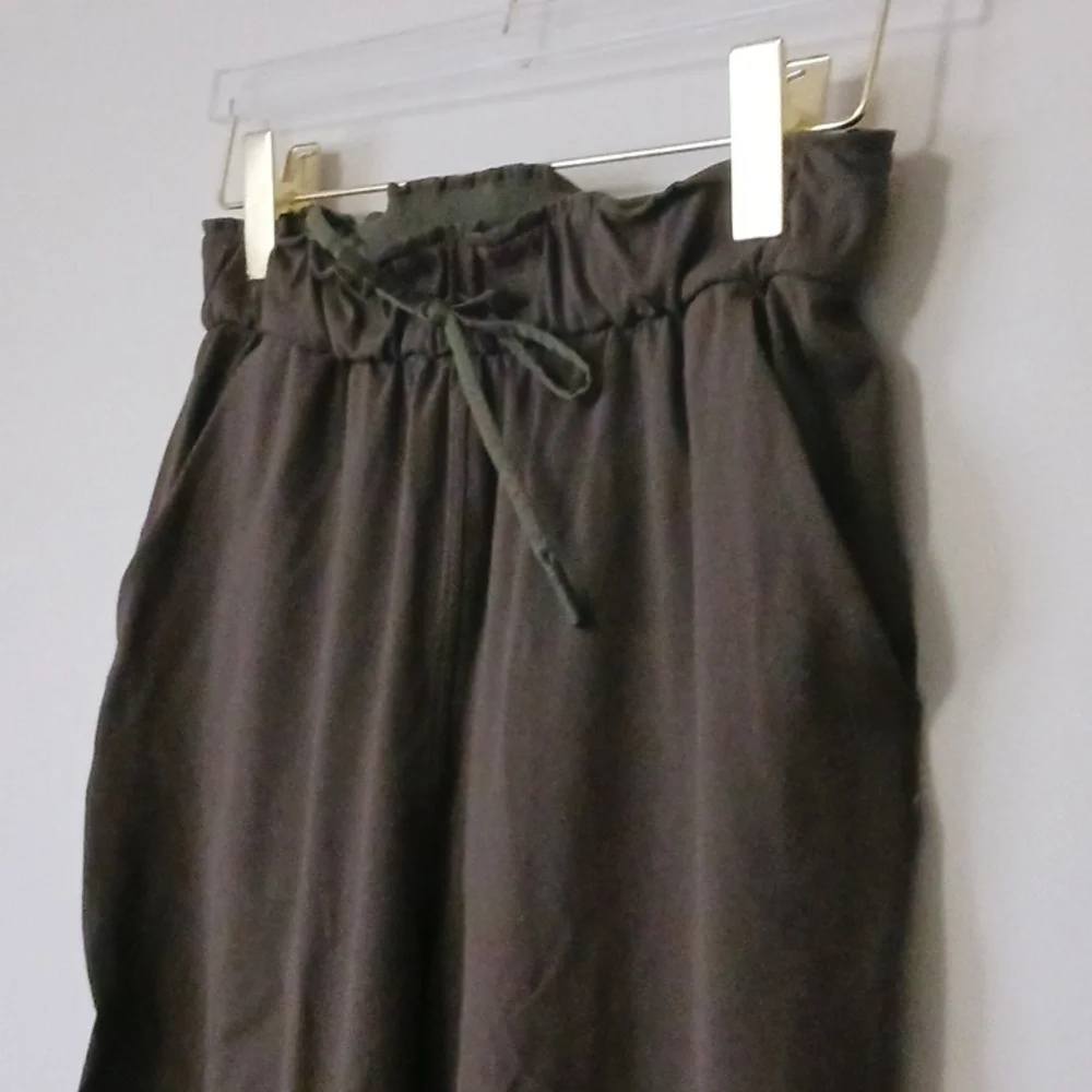Lululemon Keep Moving Jogger Stretch High-Rise Jogger, Dark Olive Green, Size 6 - Picture 4 of 14